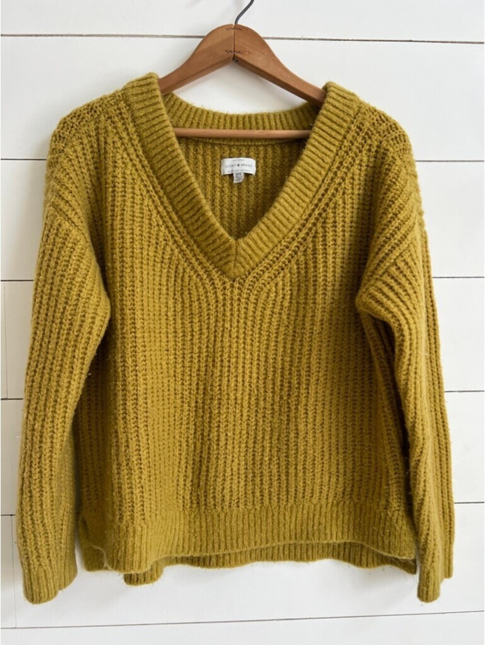 Lucky Brand Chartreuse V-Neck Pullover Sweater Women's Size M